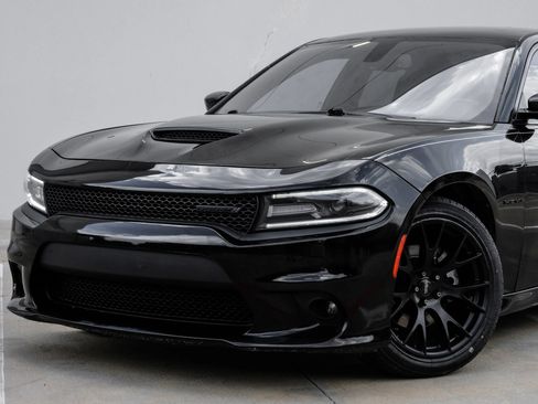 Used 2021 Dodge Charger R/T w/ Blacktop Package RWD image 7