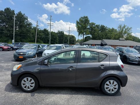 Used 2012 Toyota Prius C Two FWD image 2
