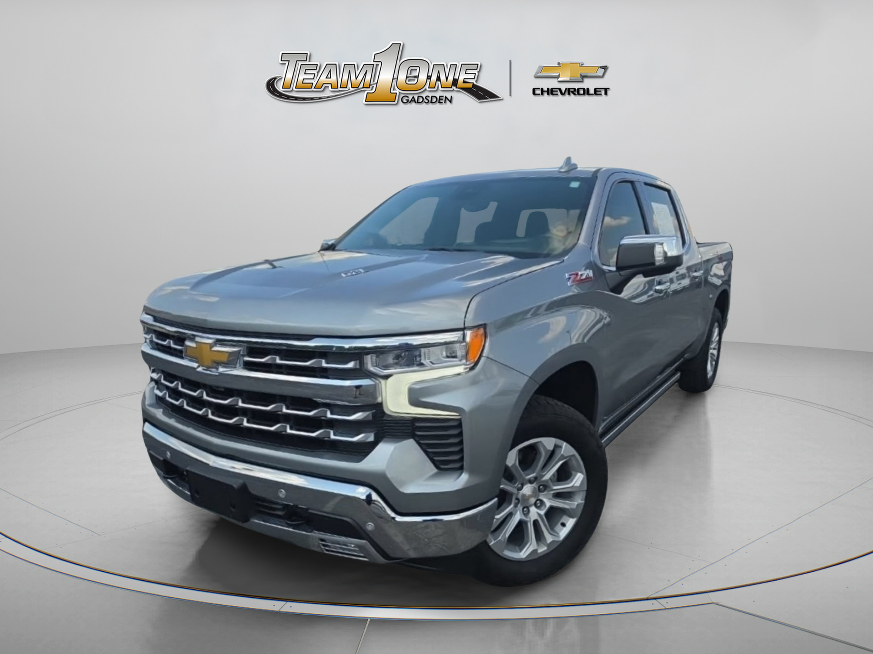 Used 2026 Chevrolet Silverado 1500 LTZ w/ LTZ Premium Package AWD/4WD image 4
