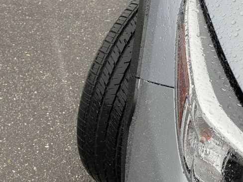 Used 2024 Subaru Crosstrek 2.0i Premium image 5