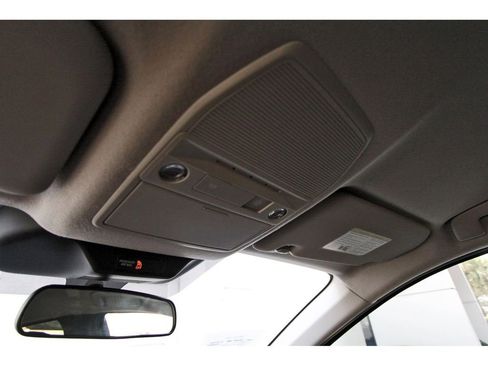 Used 2025 Nissan Kicks SR AWD/4WD image 21