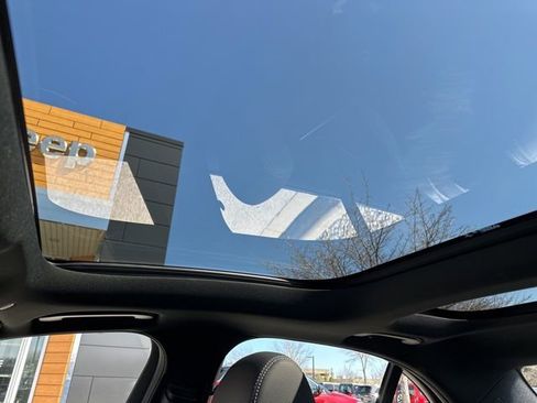 Used 2023 Mercedes-Benz E 350 4MATIC Sedan image 36