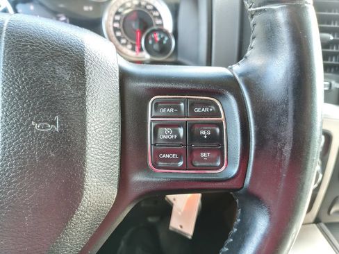 Used 2017 RAM 1500 Classic SLT w/ SLT Plus D←cor Group AWD/4WD image 22