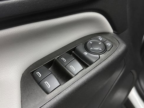 Used 2021 Chevrolet Equinox LS w/ LS Convenience Package FWD image 11