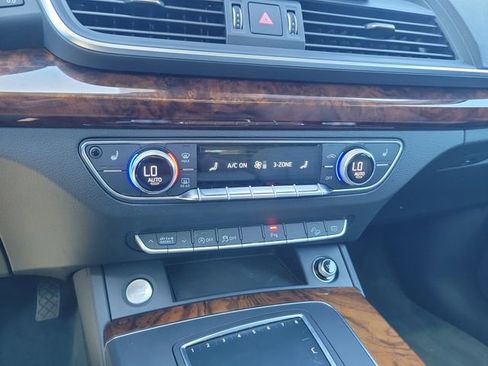 Used 2018 Audi Q5 2.0T Premium Plus image 24