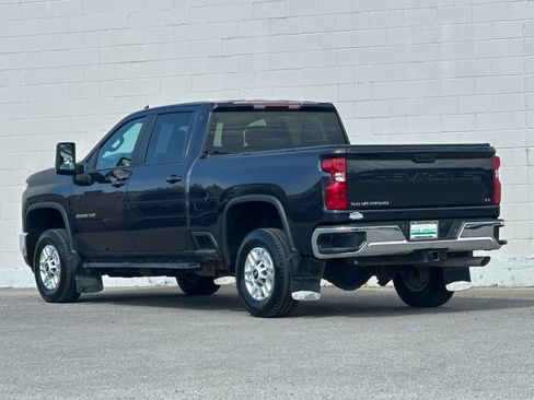 Used 2024 Chevrolet Silverado 2500 LT w/ Z71 Off-Road Package AWD/4WD image 5