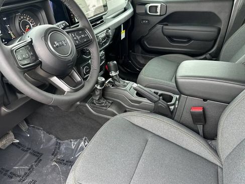 New 2026 Jeep Gladiator Sport AWD/4WD image 9