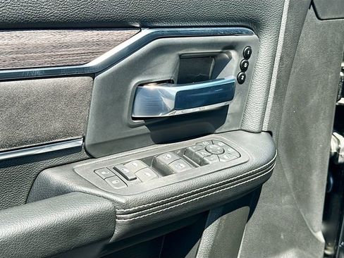 New 2026 RAM 2500 Laramie AWD/4WD image 13