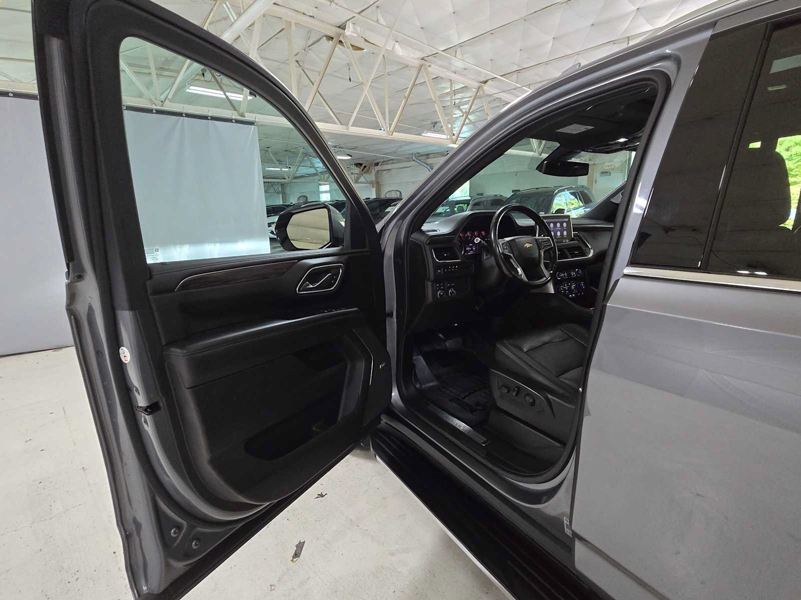Used 2021 Chevrolet Tahoe LT AWD/4WD image 21