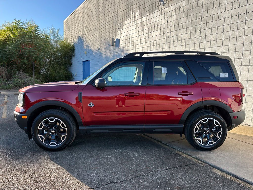 New 2026 Ford Bronco Sport Outer Banks w/ Outer Banks Tech Package+ AWD/4WD image 2