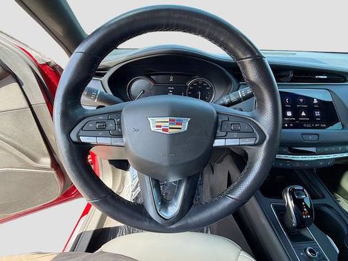 Used 2022 Cadillac XT4 Sport w/ Comfort Package FWD image 36