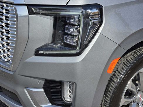 Certified 2023 GMC Yukon Denali AWD/4WD image 9