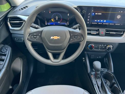 Used 2026 Chevrolet TrailBlazer LS w/ LS Convenience Package FWD image 18