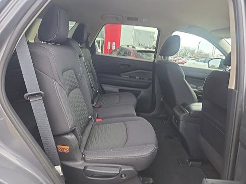 Certified 2024 Nissan Pathfinder S image 24