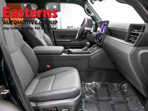 Used 2025 Lexus GX 550 w/ Accessory Package (2T) AWD/4WD image 26