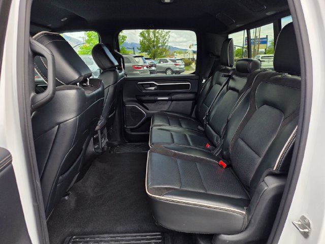 Used 2025 RAM 1500 Laramie AWD/4WD image 15