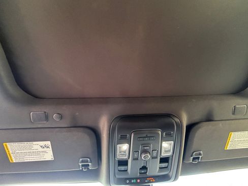 Used 2022 GMC Yukon Denali image 7