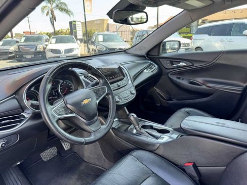 Used 2017 Chevrolet Malibu Hybrid w/ Leather Package FWD image 32