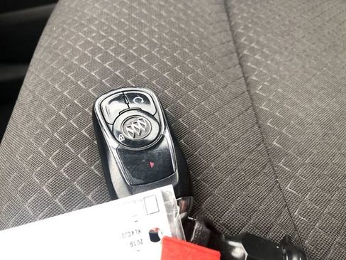 Used 2019 Buick Encore Sport Touring image 28