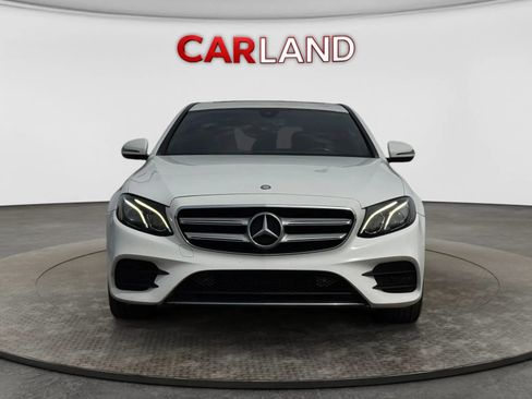 Used 2017 Mercedes-Benz E 300 4MATIC image 9