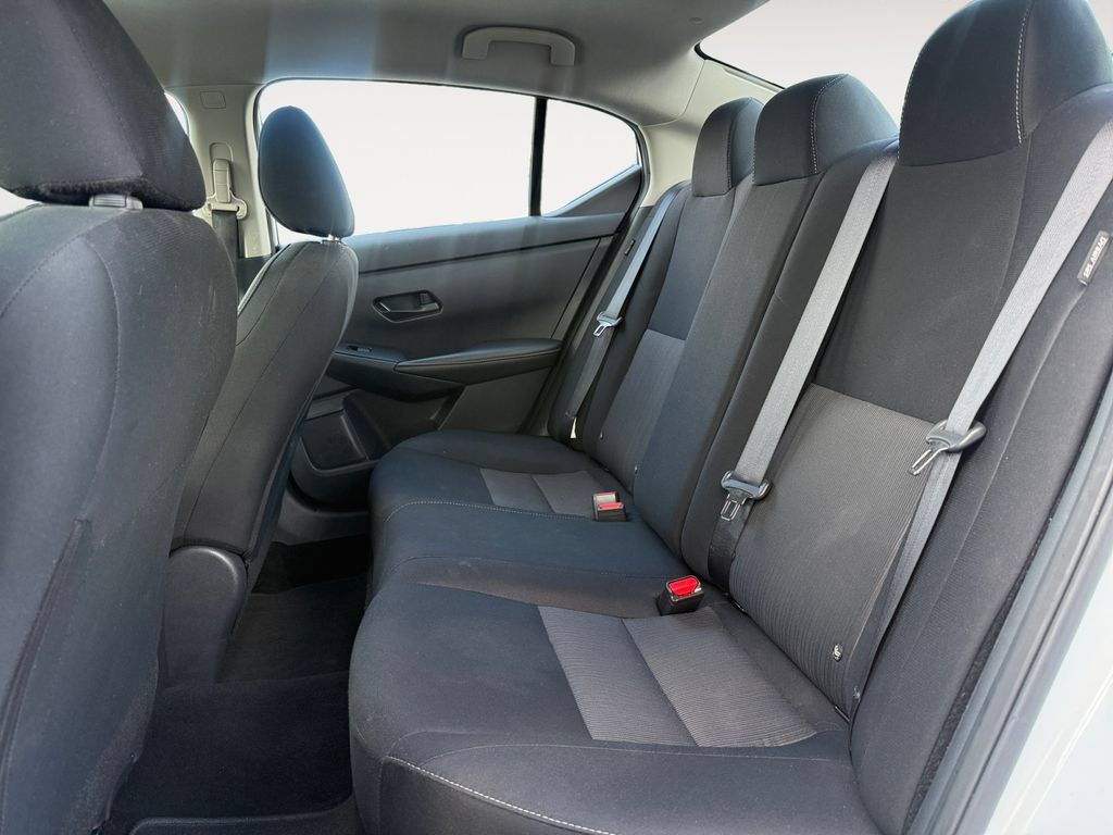Used 2024 Nissan Sentra SV FWD image 13