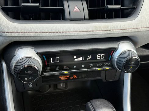 Certified 2021 Toyota RAV4 XLE image 25