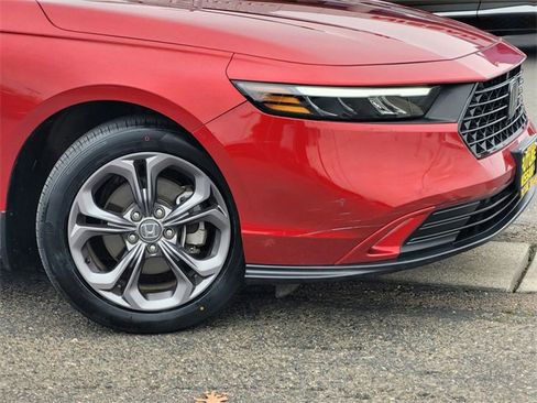 Used 2024 Honda Accord EX image 9