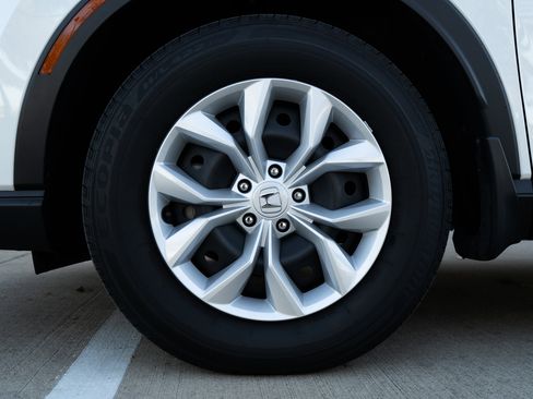 Certified 2025 Honda CR-V LX image 14