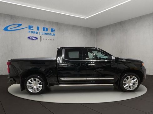 Used 2024 Chevrolet Silverado 1500 High Country w/ High Country Premium Package image 5