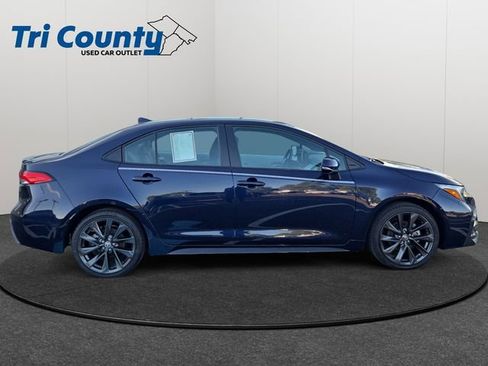 Certified 2025 Toyota Corolla SE w/ Convenience Package FWD image 9