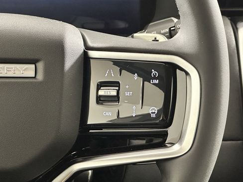 Certified 2025 Land Rover Discovery Sport S image 21