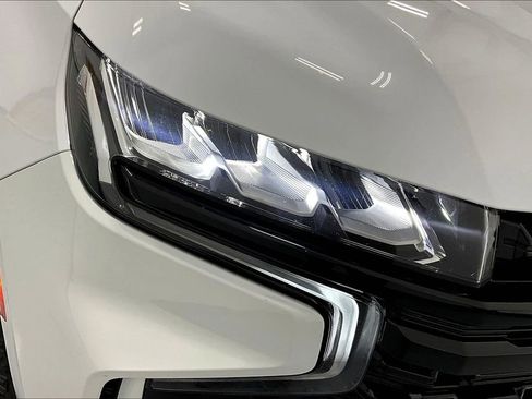 Used 2023 Chevrolet Suburban Z71 w/ Luxury Package image 39