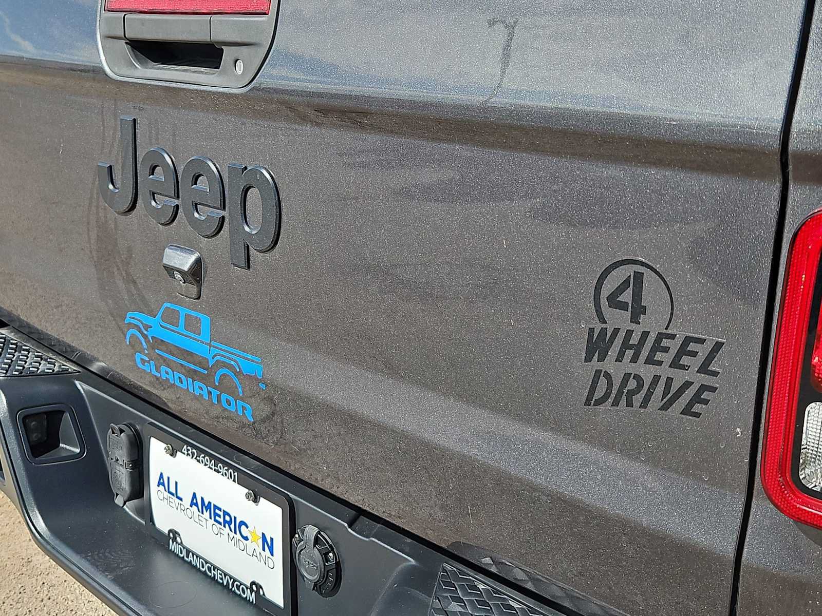 Used 2021 Jeep Gladiator Sport AWD/4WD image 23