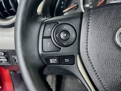 Used 2014 Toyota RAV4 Limited w/ Technology Package FWD image 17