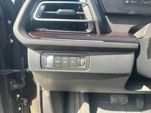 Certified 2026 Chevrolet Traverse Z71 w/ Enhanced Driving Package AWD/4WD image 12