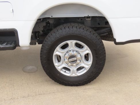 Used 2025 Ford F250 XLT AWD/4WD image 17