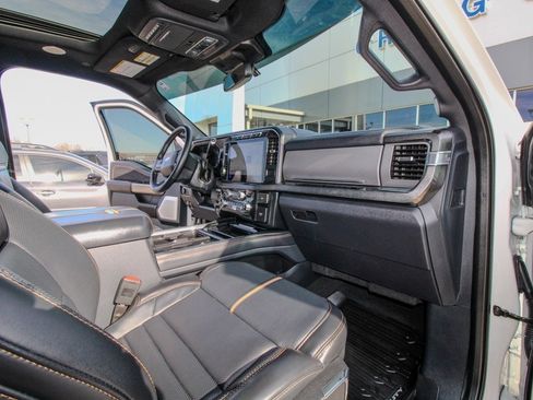 Used 2024 Ford F350 Platinum image 18