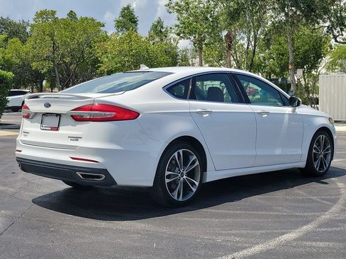 Used 2019 Ford Fusion Titanium AWD/4WD image 6