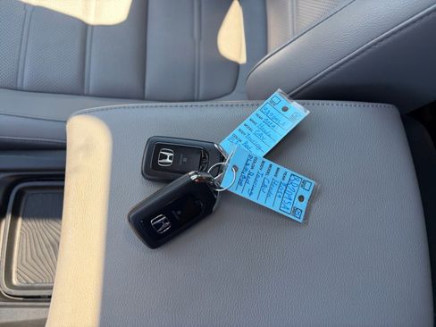 Used 2019 Honda CR-V Touring image 38