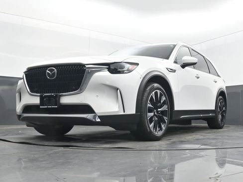 Used 2024 MAZDA CX-90 Plug-In Hybrid w/ Premium Pkg image 22