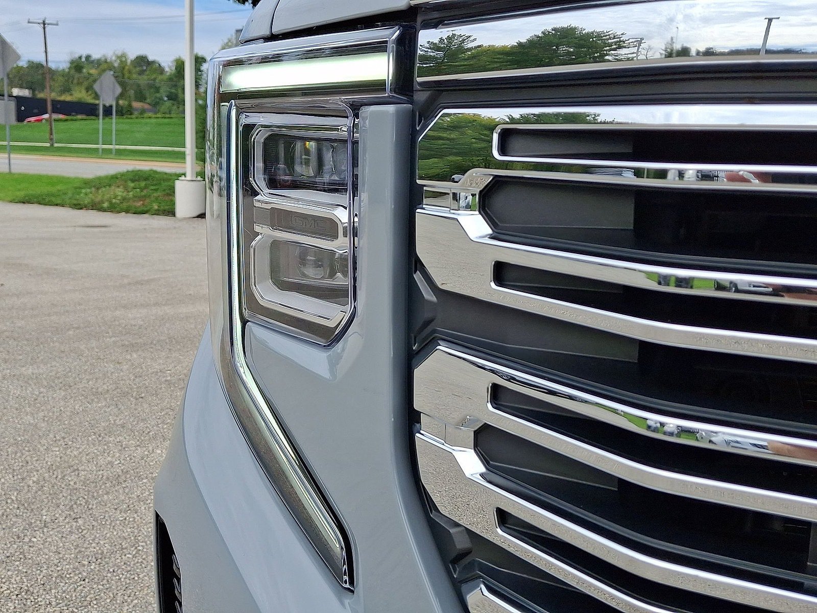 Certified 2025 GMC Sierra 1500 Denali w/ Denali Reserve Package AWD/4WD image 28