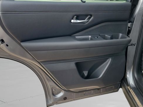 New 2026 Nissan Pathfinder SL w/ SL Premium Package image 13