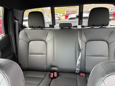 New 2026 Chevrolet Colorado Trail Boss w/ Midnight Edition AWD/4WD image 6