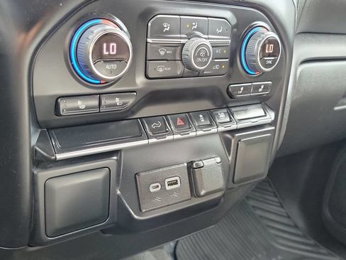 Used 2022 Chevrolet Silverado 1500 RST AWD/4WD image 26