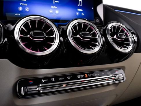 New 2026 Mercedes-Benz GLA 250 image 26