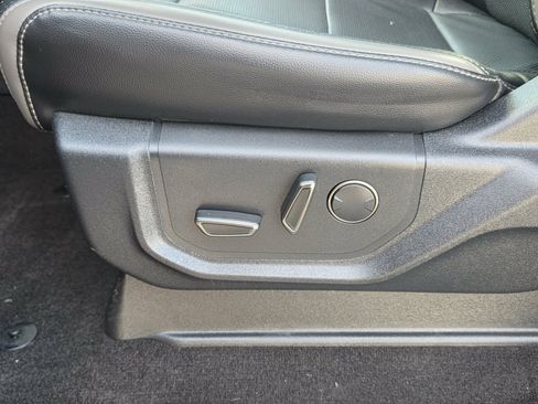 Used 2018 Ford F150 Raptor w/ Equipment Group 801A Mid image 17