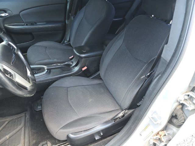 Used 2012 Chrysler 200 Touring FWD image 15