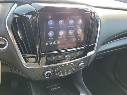 Certified 2023 Chevrolet Traverse LT image 13