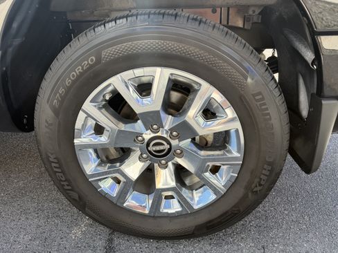 Used 2023 Nissan Titan SV w/ SV Convenience Package AWD/4WD image 30