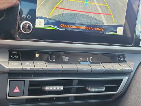 Used 2025 Toyota Camry LE FWD image 25